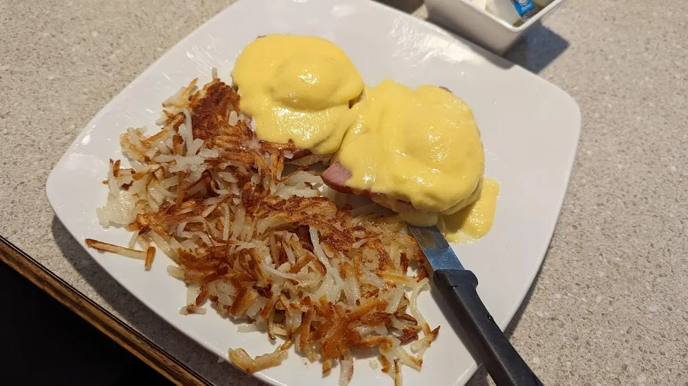 Eggs Benedict with Hash Browns